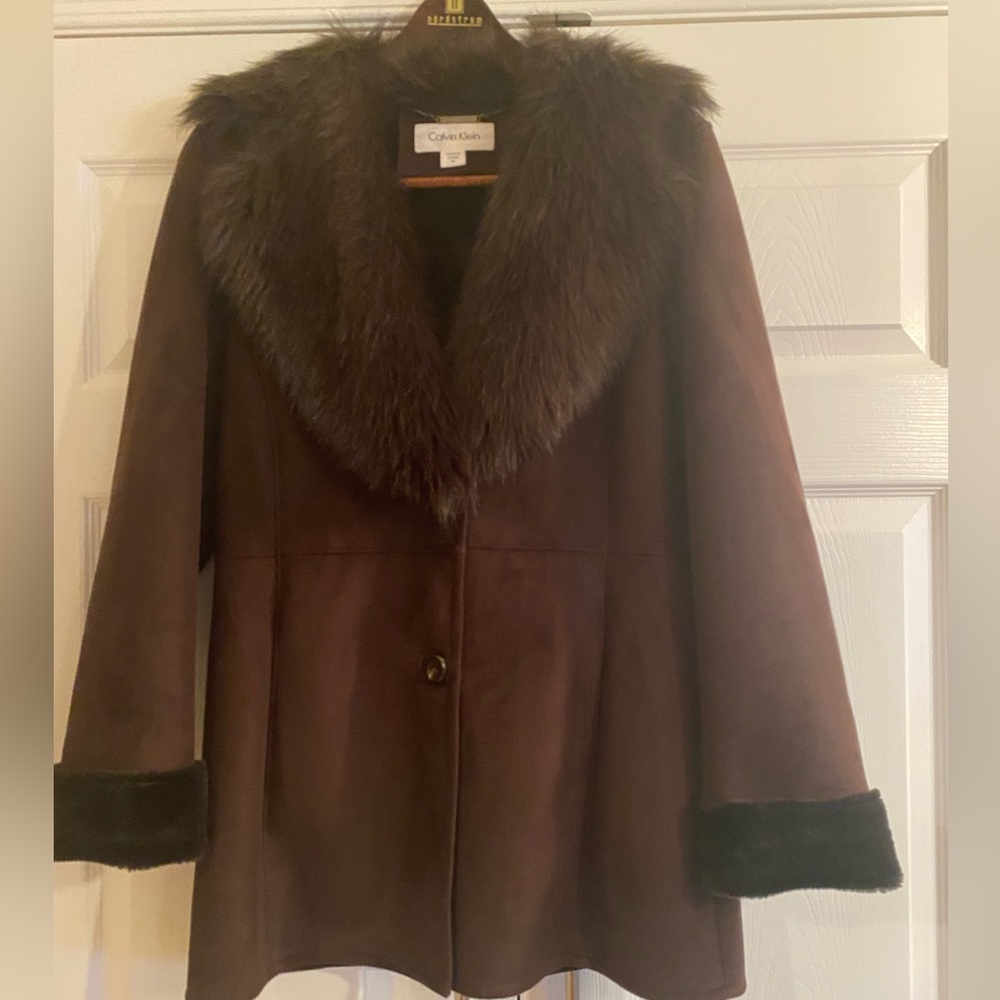 Calvin Klein Faux Suede/Fur Trimmed Coat
Size M